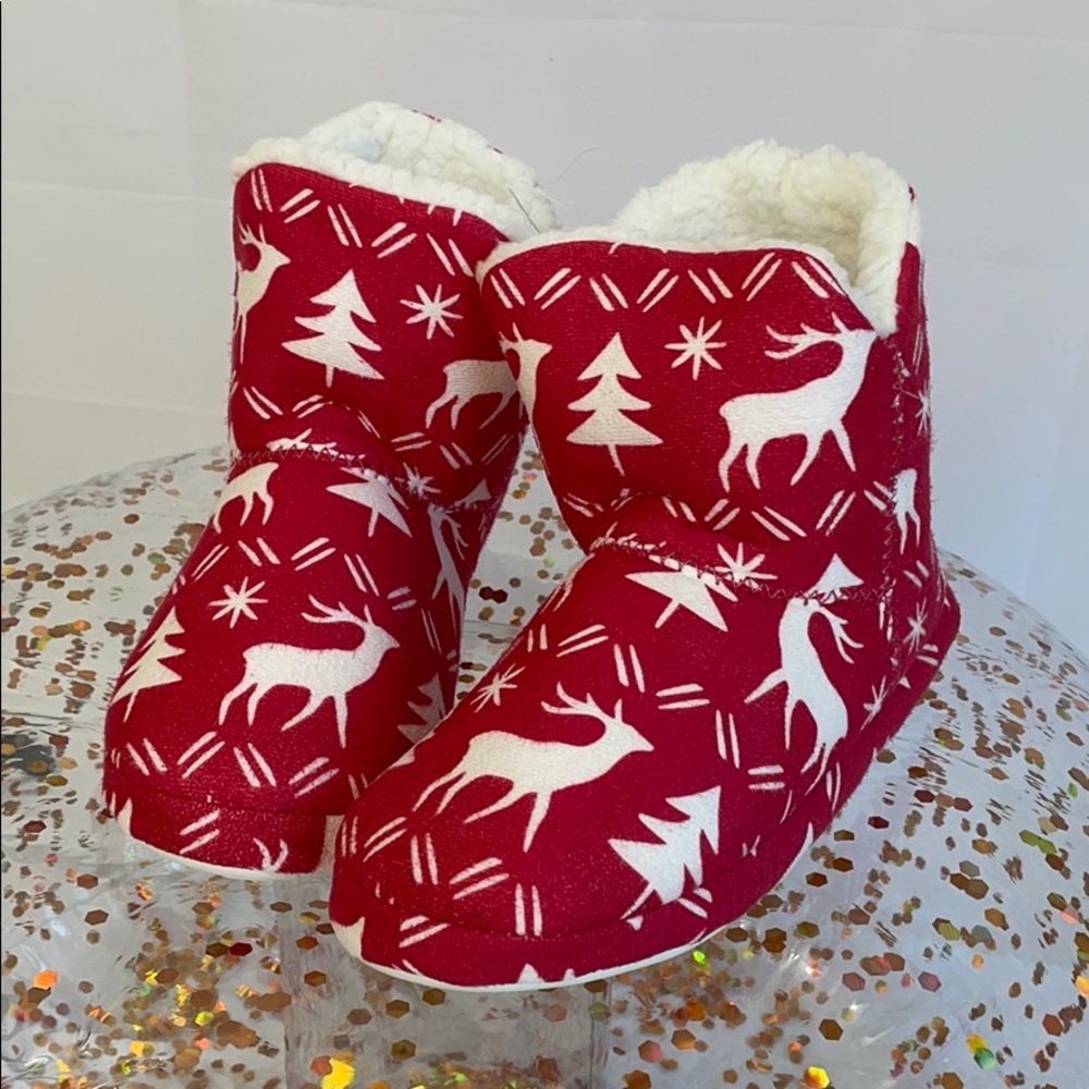 Vera Bradley Red & White Christmas Sherpa Booties